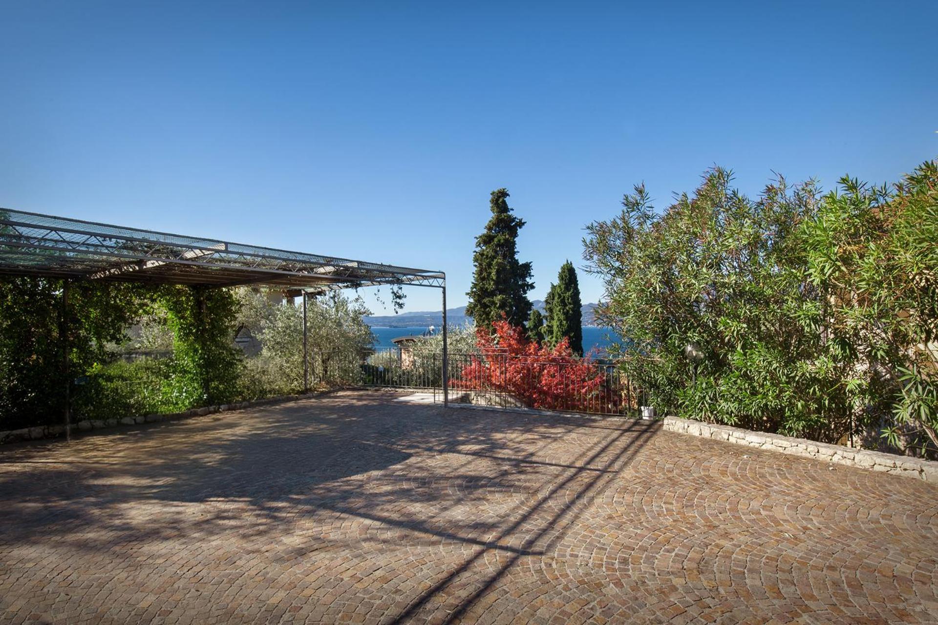 Villa Loncrino - Fine Living Torri Del Benaco Exteriör bild