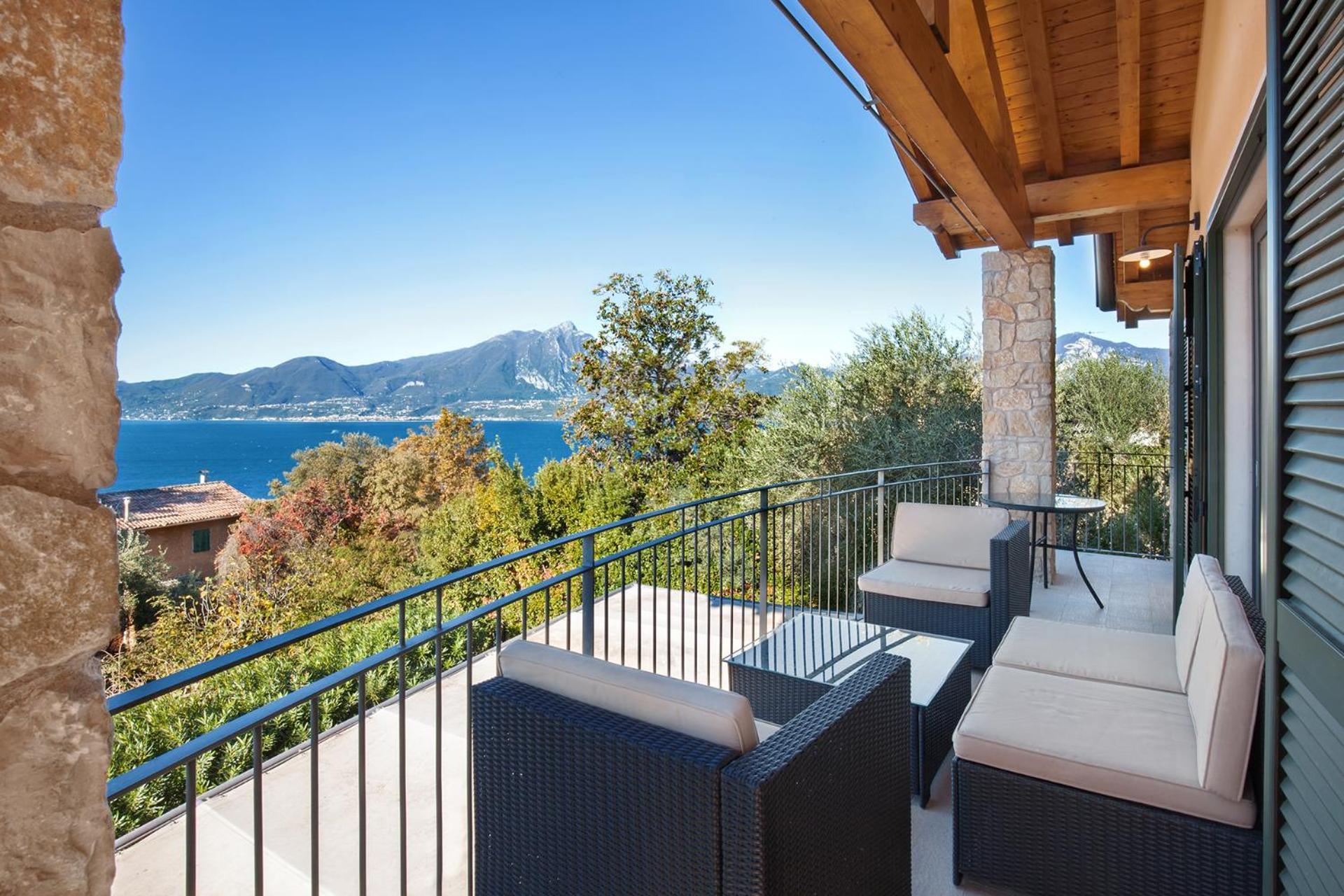 Villa Loncrino - Fine Living Torri Del Benaco Exteriör bild